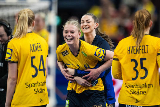 Nina Koppang and Kristin Thorleifsdottir of Sweden celebrate