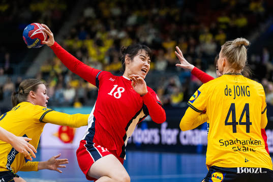 Nana Wei of China