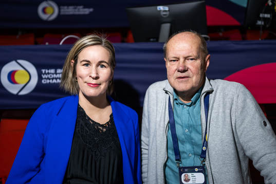 Commentators Annika Wiel Hvannberg and Per Kahl of Swedish