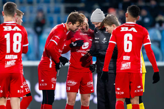 Fredrik Pallesen Knudsen, Sivert Heltne Nilsen, assistant