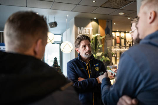 Head coach Tomas Axnér at a press event with Sweden
