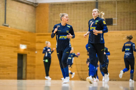 Nathalie Hagman and Emma Lindqvist of Sweden at a training