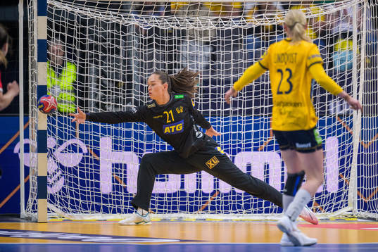 Goalkeeper Evelina Eriksson of Sweden