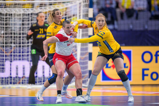 Anna Lagerquist and Sofia Hvenfelt of Sweden and Katarina