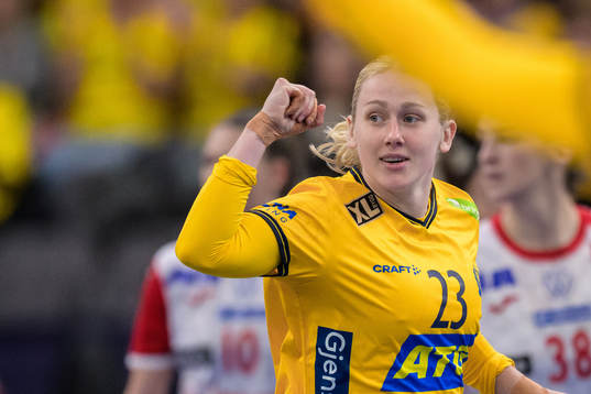 Emma Lindqvist of Sweden celebrating