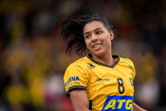 Jamina Roberts of Sweden celebrating