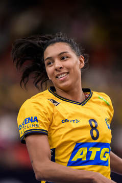 Jamina Roberts of Sweden celebrating