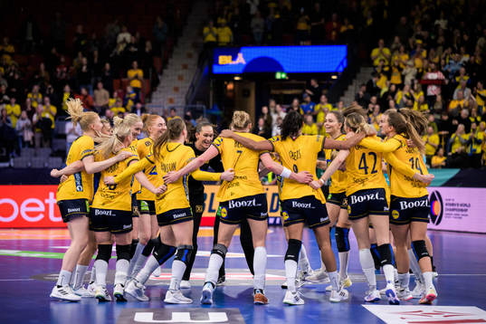 Players of Sweden celebrate