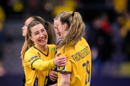 Anna Lagerquist of Sweden celebrating
