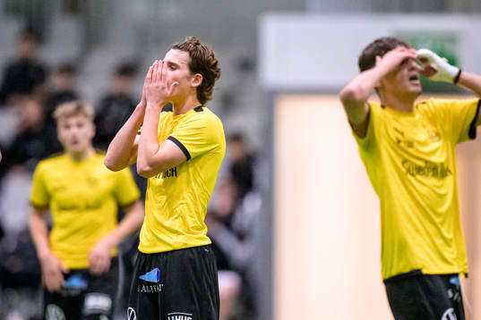 Mjällbys Filip Persson deppar