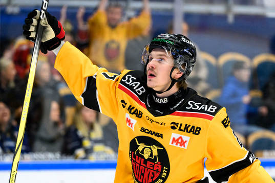 Luleås Oskari Laaksonen jublar