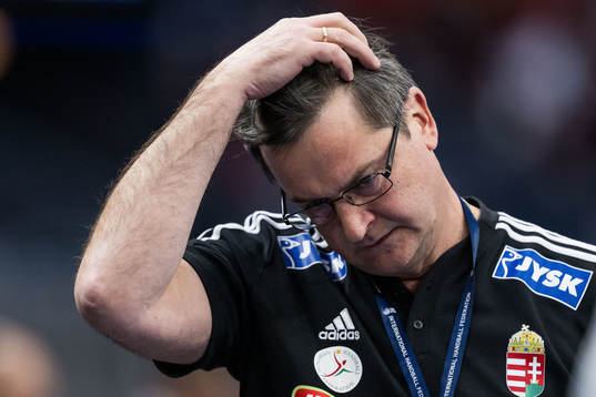 Head coach Vlagyimir Alexandrovics Golovin of Hungary