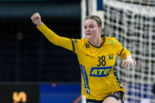 Elin Hansson of Sweden celebrates