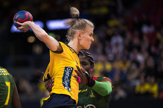 Daniela de Jong of Sweden
