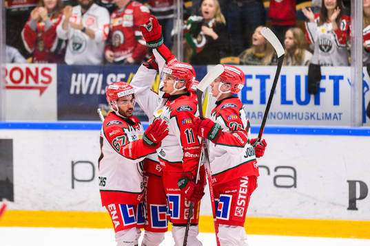 Frölundas Erik Borg jublar