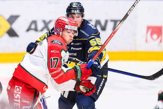 Frölundas Isac Born och HV71s Mikael Seppälä
