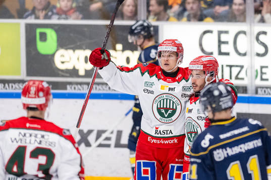 Frölundas Jayden Halbgewachs jublar