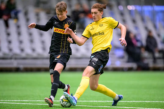 Nordsjällands Villads Rutkjær och Mjällbys Benjamin Alija
