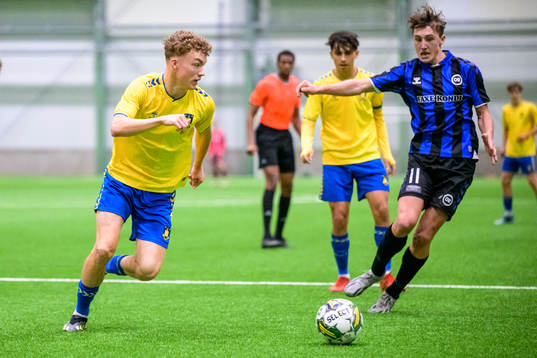 Bröndbys Waldemar Bjergfeldt och Odenses William Martin