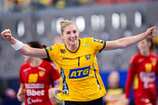 Linn Blohm of Sweden celebrates