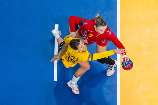 Ivana Godec of Montenegro and Anna Lagerquist of Sweden