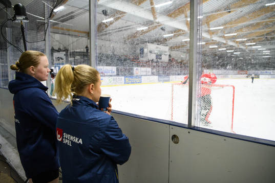 Sveriges Sara Hjalmarsson och Maja Nylén-Persson