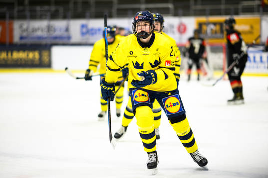Sveriges Hanna Thuvik jublar