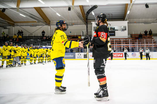Sveriges Anna Kjellbin och Tysklands Daria Gleissner
