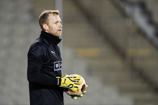 goalkeeper Peter Abrahamsson