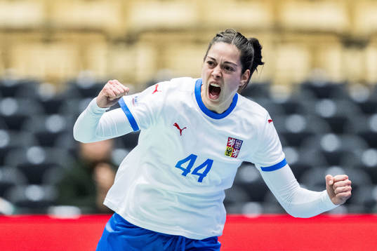 Julie Frankova of Czech Republic celebrates
