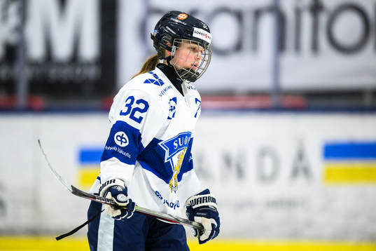 Finlands Emilia Vesa deppar