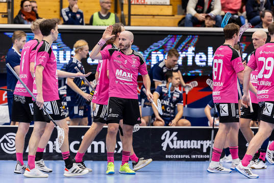 Faluns Alexander Galante Carlström jublar