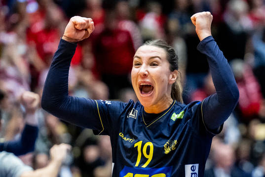 Anna Lagerquist of Sweden celebrates