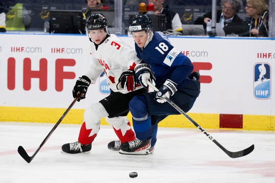 Jake Furlong of Canada and Rasmus Kumpulainen of Finland