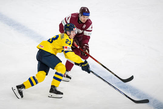Jonathan Lekkerimäki of Sweden and Niks Fenenko of Latvia