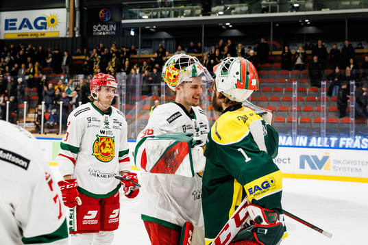 Moras målvakt Waltteri Ignatjew tackar Östersunds