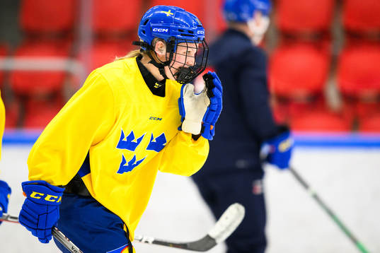Ella Hellman of Sweden at a practice session
