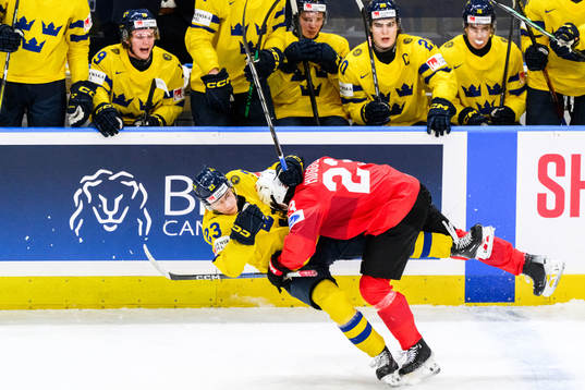 Jonathan Lekkerimäki of Sweden and Leon Muggli of
