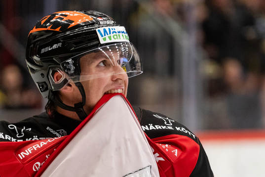 Örebros Oliver Eklind deppar
