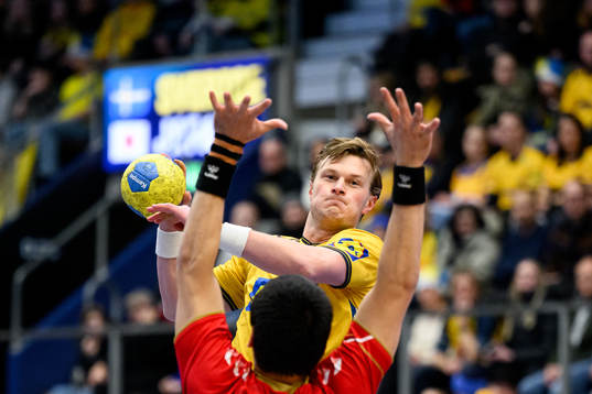 Jonathan Carlsbogård of Sweden