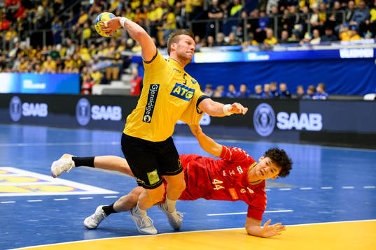 Max Darj of Sweden and Sota Takano of Japan