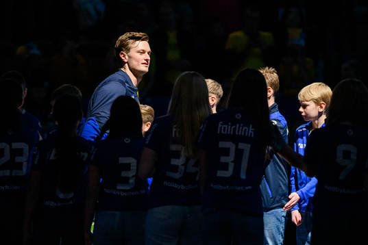 Jonathan Carlsbogård of Sweden