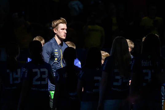 Goalkeeper Tobias Thulin of Sweden