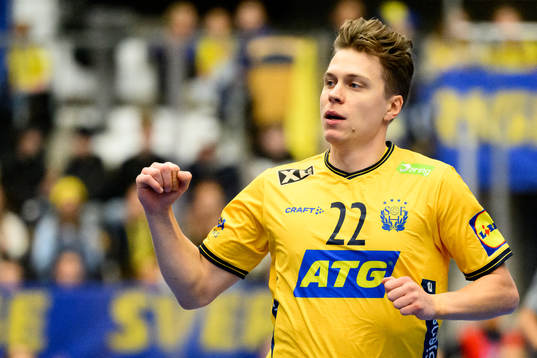 Lucas Pellas of Sweden celebrates