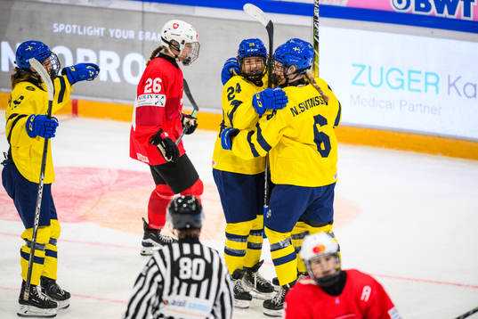Ebba Hedqvist of Sweden celebrates with teammates