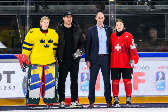Goalkeeper Maja Helge of Sweden and Naemi Herzig of