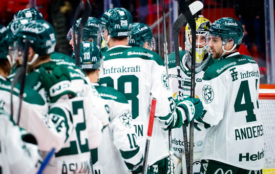 Jubel hos Färjestads målvakt Tobias Normann