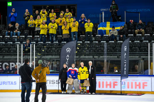 Goaltender Livia Debnarova of Slovakia and Mira Hallin of