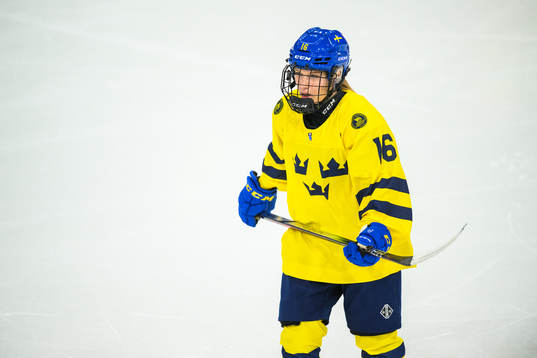 Emilia Bergeby Hallbeck of Sweden
