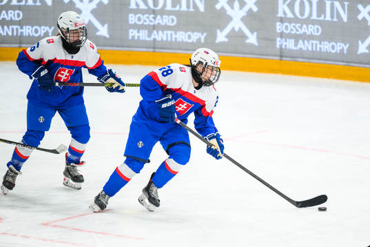 Nela Tischlerova and Alica Jurikova of Slovakia